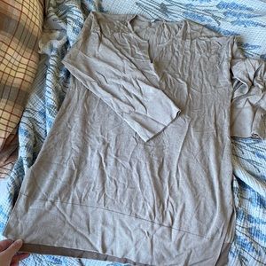 Beautiful MM Lafleur sweater top